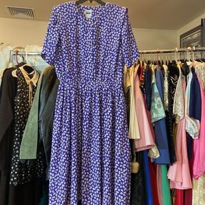 LELIE FAY Purple And White Patterned Women's Dress Plus 22 Aproxímate No Tag Sz